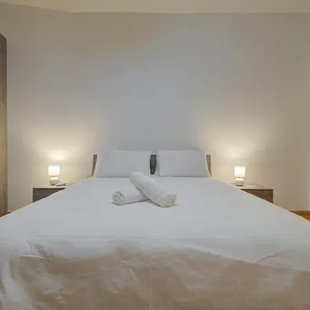 Apartament Bright & Spacious Beachside By Sf Homes *