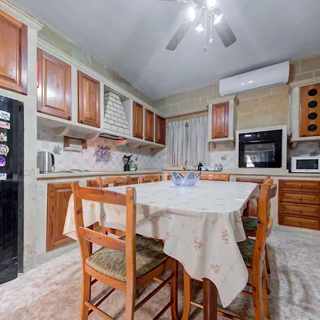 Lägenhet Bright & Spacious Beachside By Sf Homes *