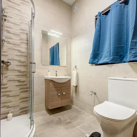 Bright & Spacious Beachside By Sf Homes *