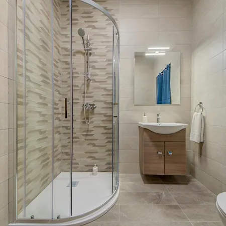 Bright & Spacious Beachside By Sf Homes * Marsaskala