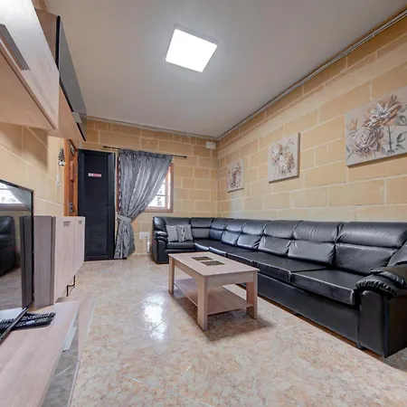 Lejlighed Bright & Spacious Beachside By Sf Homes Marsaskala