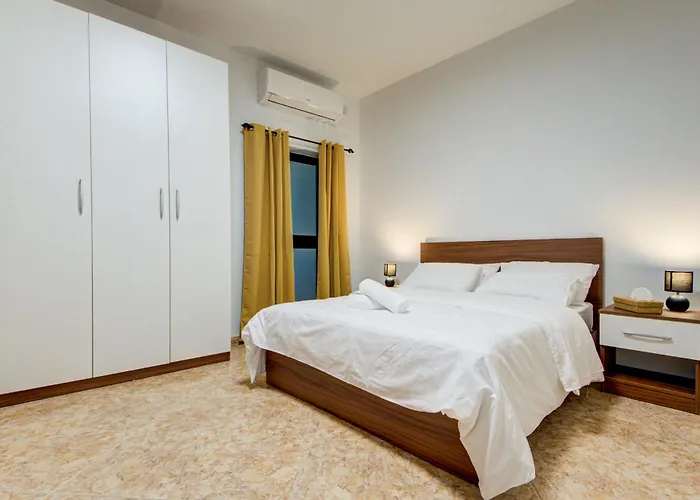 Appartamento Bright & Spacious Beachside By Sf Homes Marsaskala