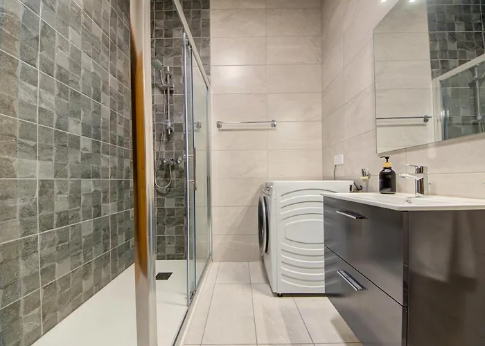 Bright & Spacious Beachside By Sf Homes *