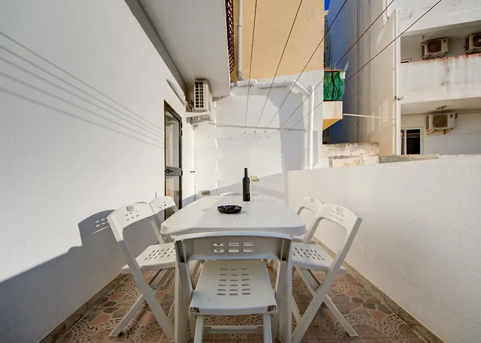 Apartment Bright & Spacious Beachside By Sf Homes