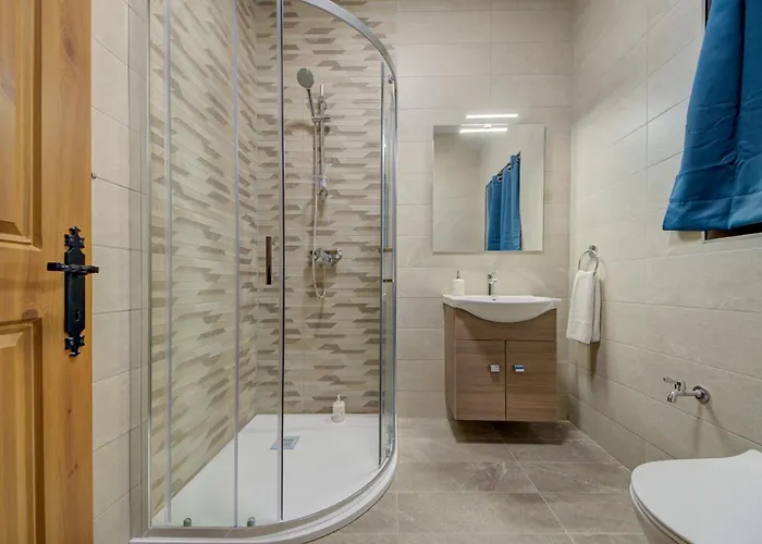 Bright & Spacious Beachside By Sf Homes * Marsaskala